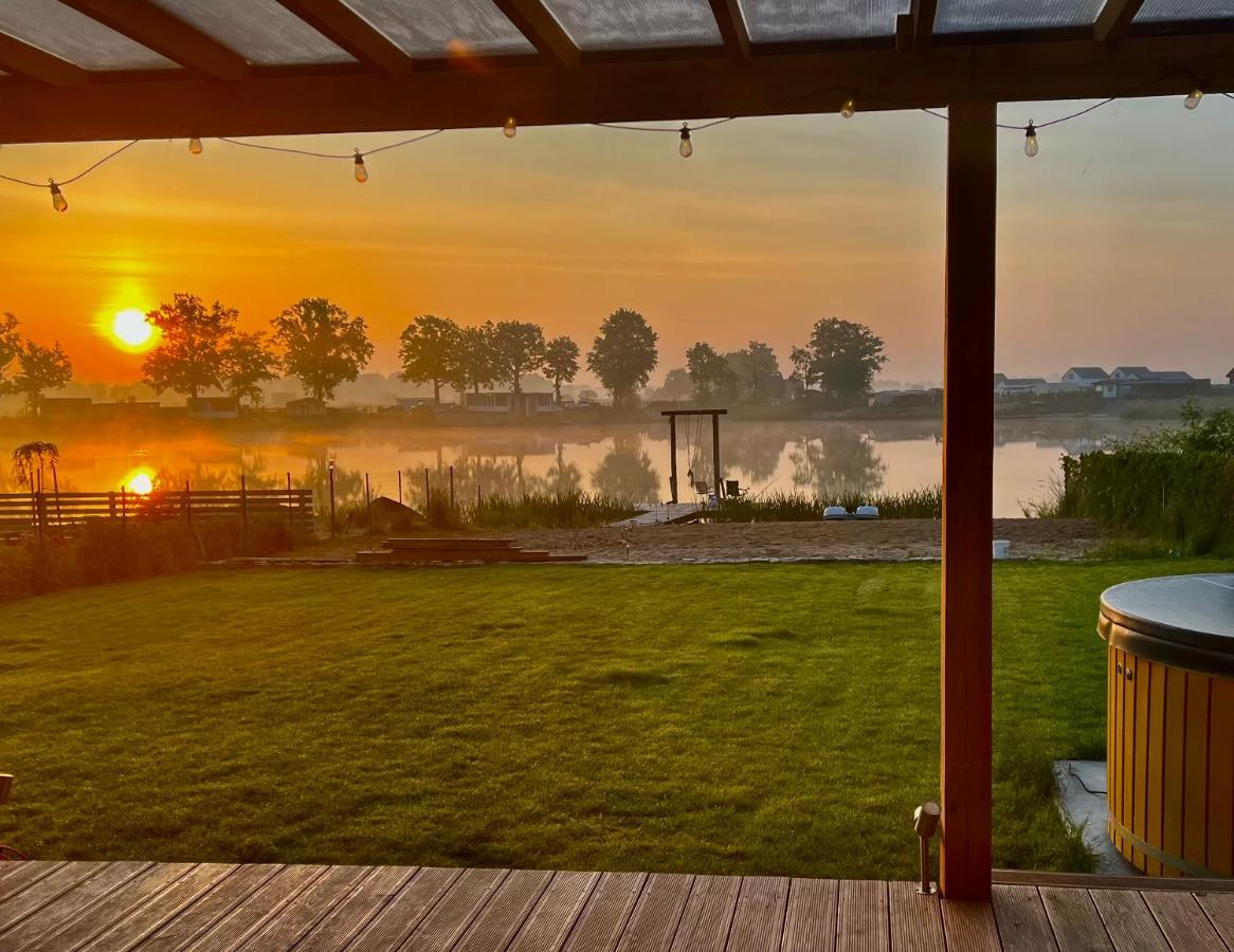 Relax House Nad Jeziorem Z Goraca Balia Villa Bieniowice Buitenkant foto