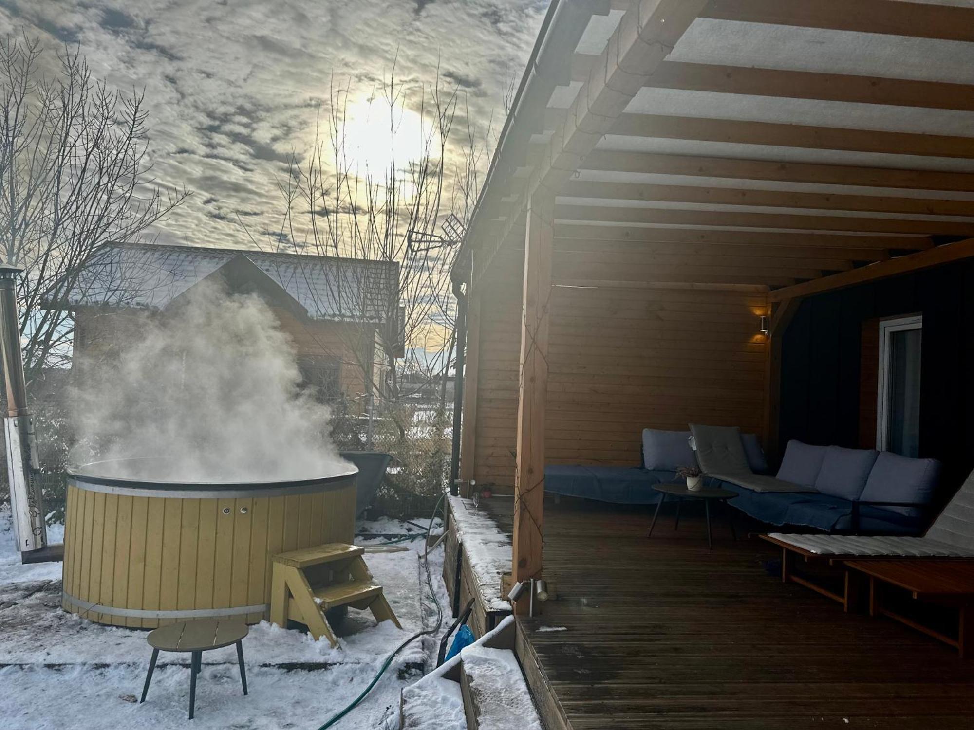 Relax House Nad Jeziorem Z Goraca Balia Villa Bieniowice Buitenkant foto